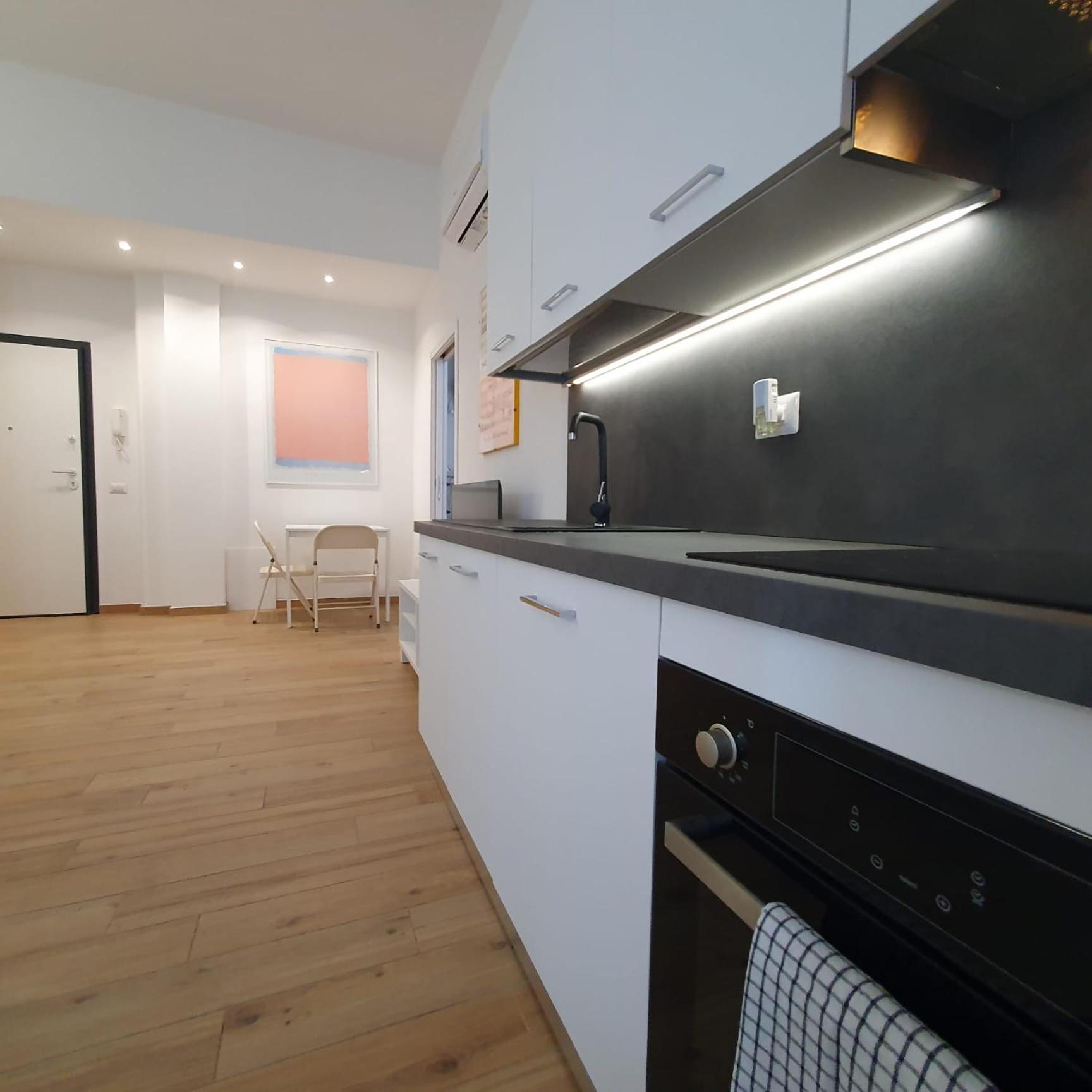 Appartamento Bnbutler - Grasselli, 8 - Comfy And Newly Renovated Milano Esterno foto